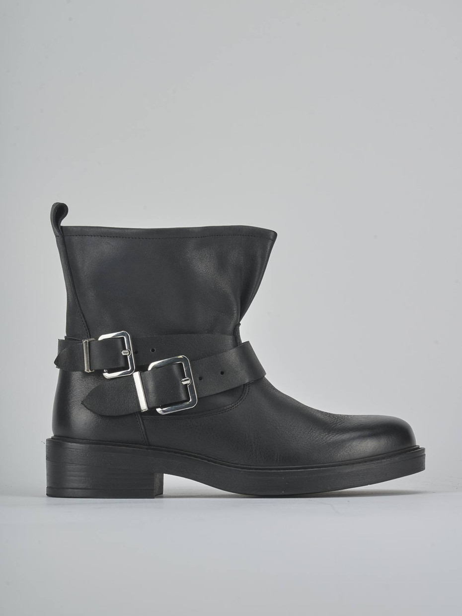 Stivaletti tacco 3cm pelle nero