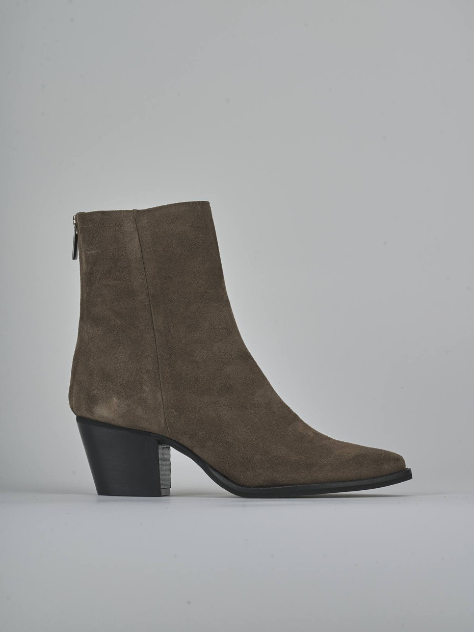 Stivaletti tacco 6cm camoscio beige