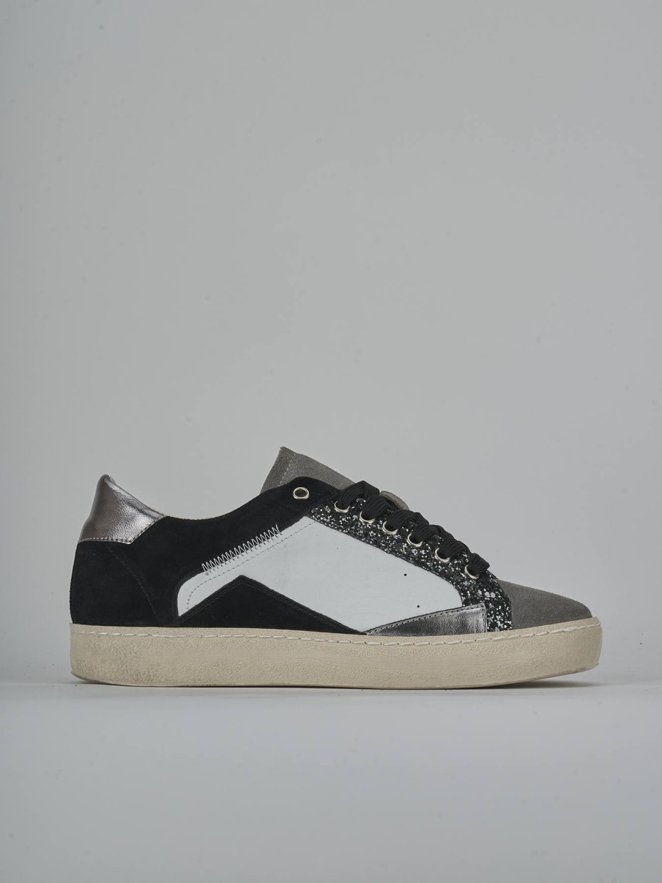 Sneakers white leather