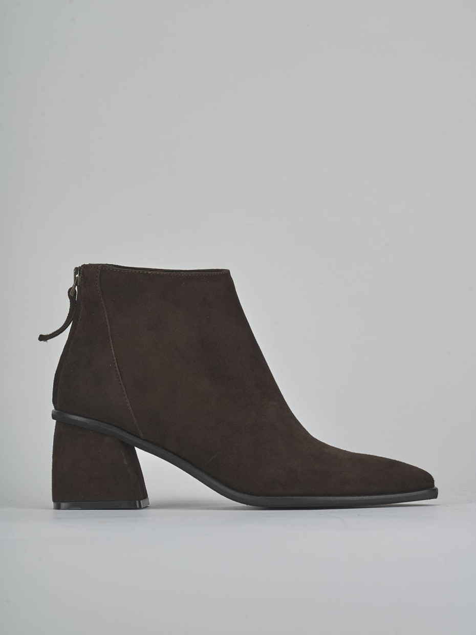 Stivaletti tacco 6cm camoscio testa