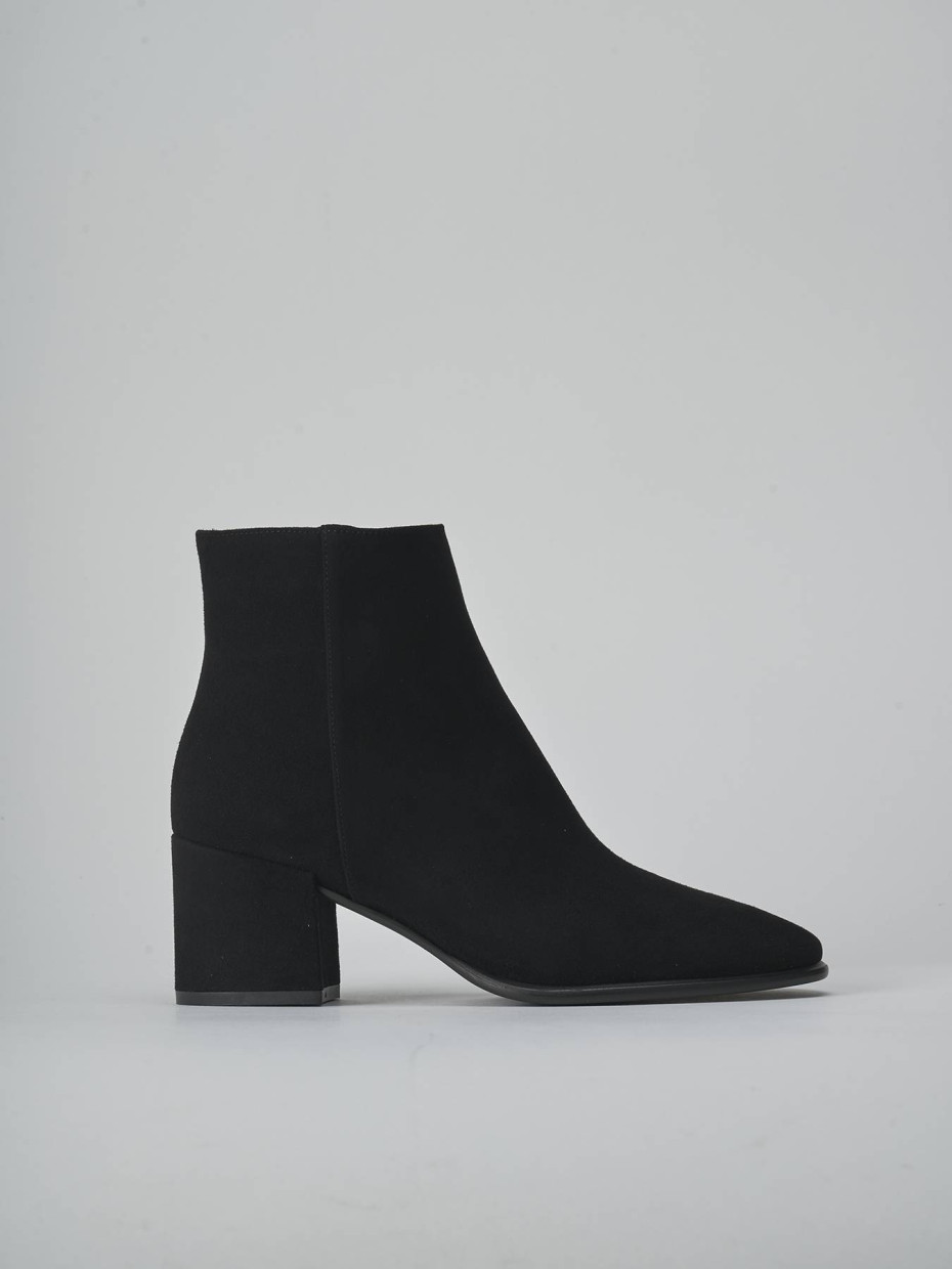 High heel ankle boots heel 5 cm black suede
