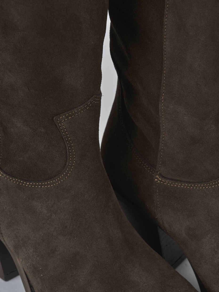 High heel boots heel 6 cm dark brown suede