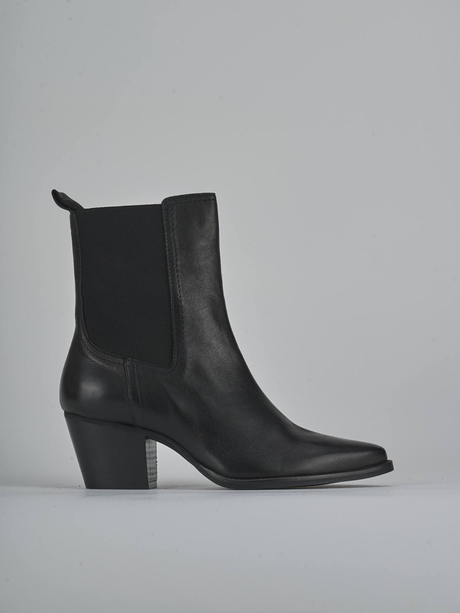 Stivaletti tacco 7cm pelle nero