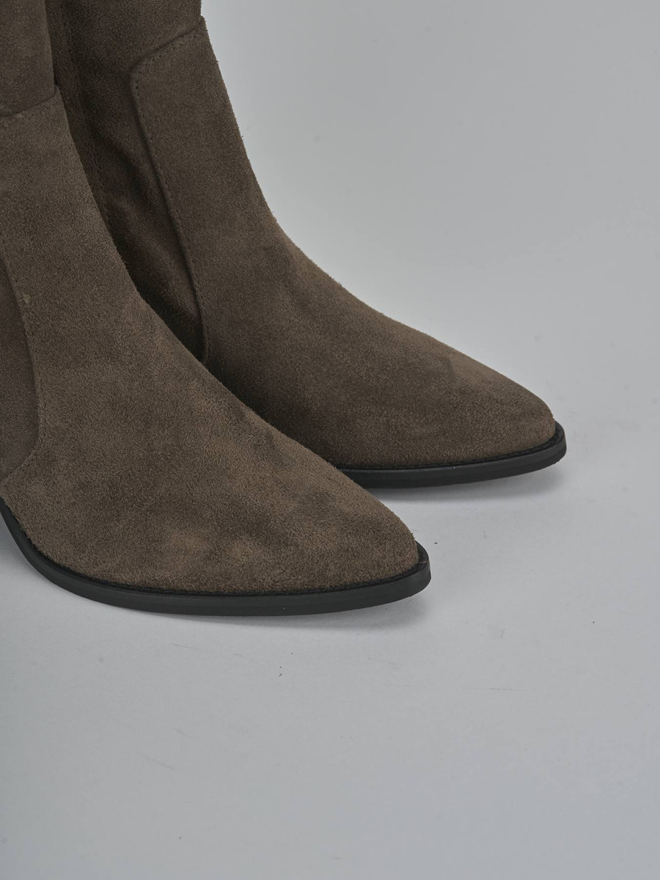 Stivaletti tacco 7cm camoscio beige