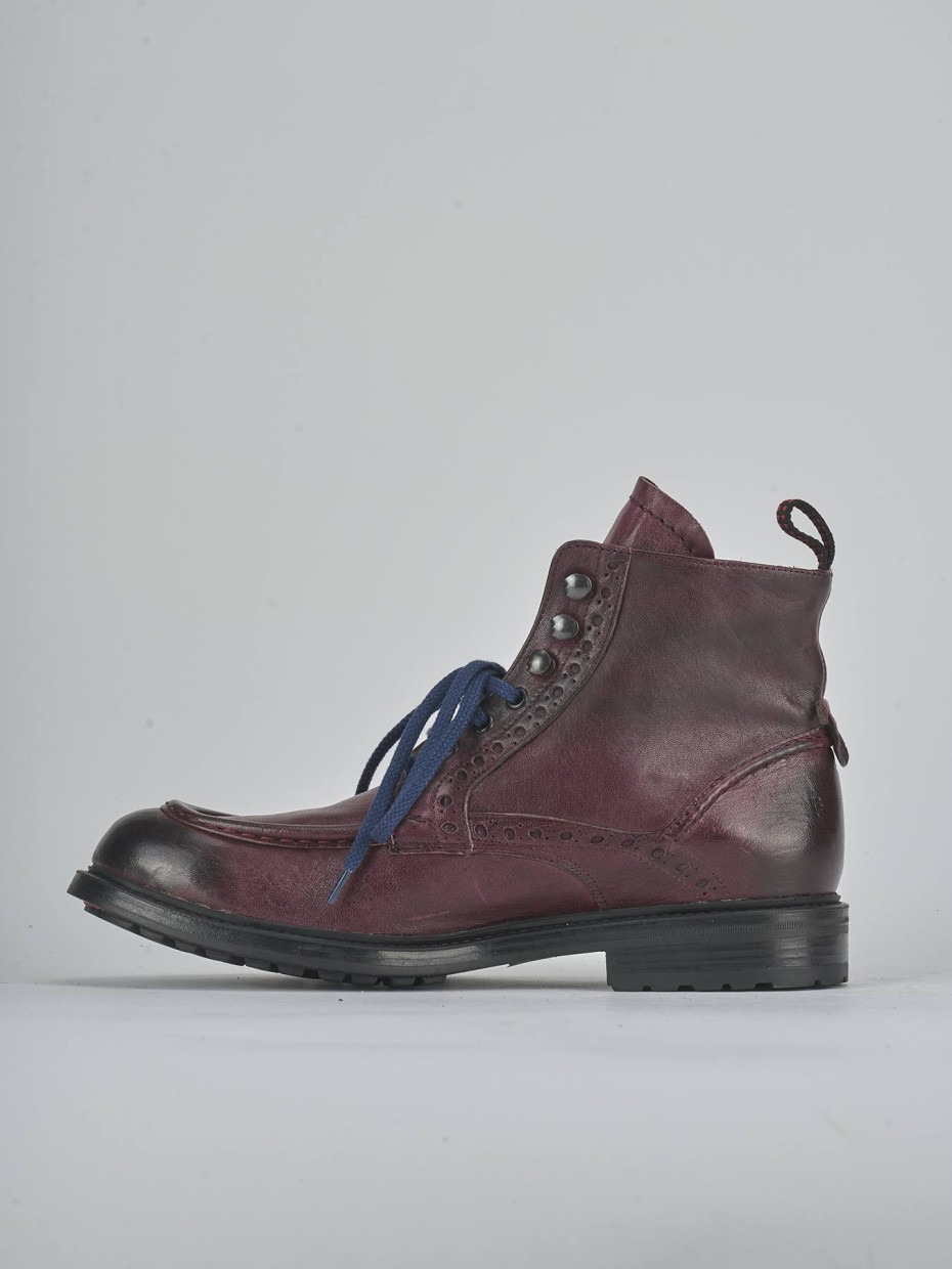 Botas militares burdeos cuero