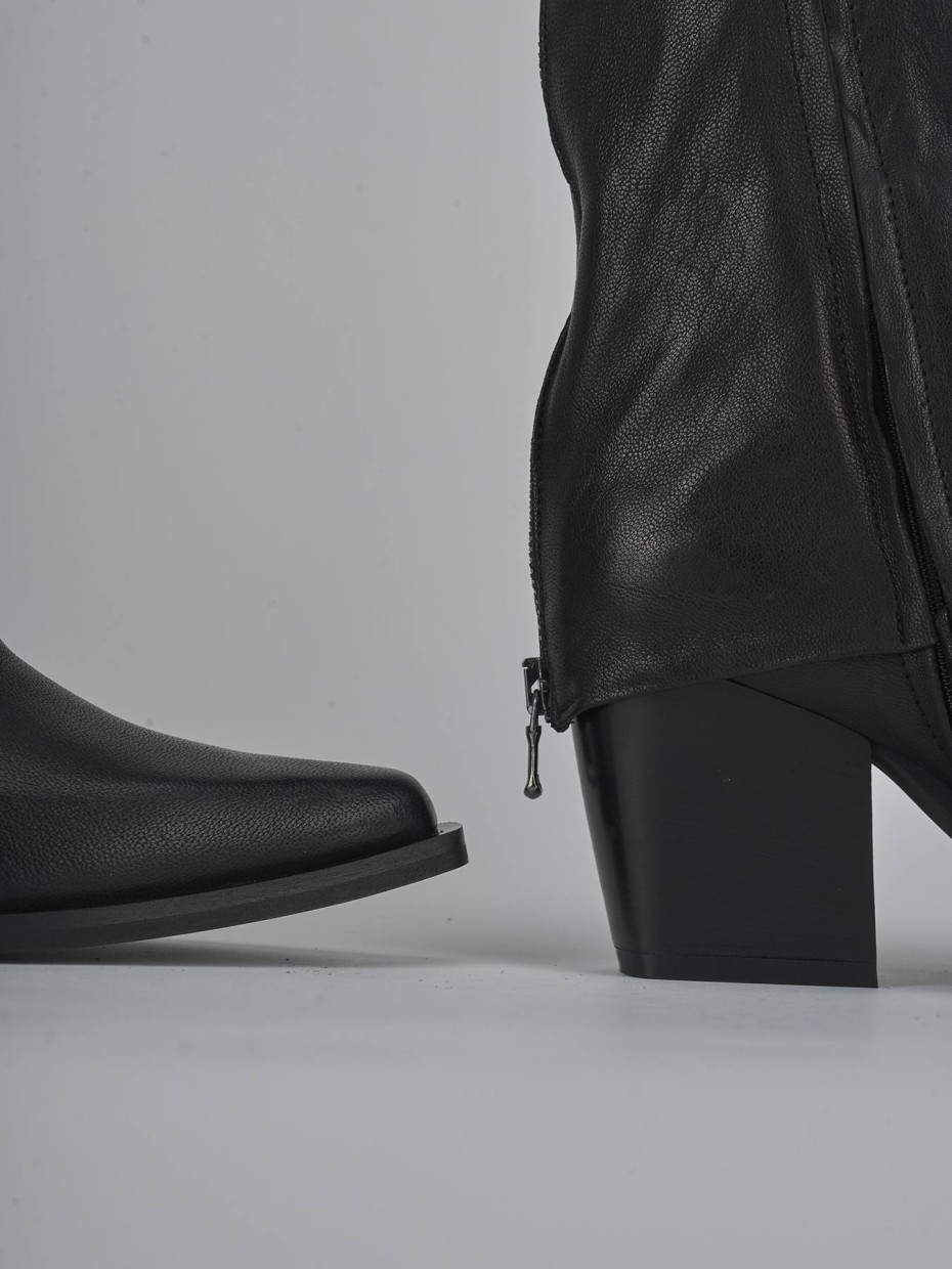Stivaletti tacco 8cm pelle nero