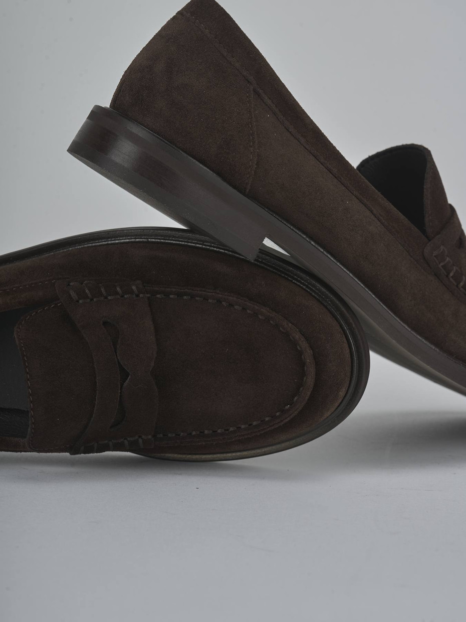 Mocasines tacón 2 cm marrón oscuro ante
