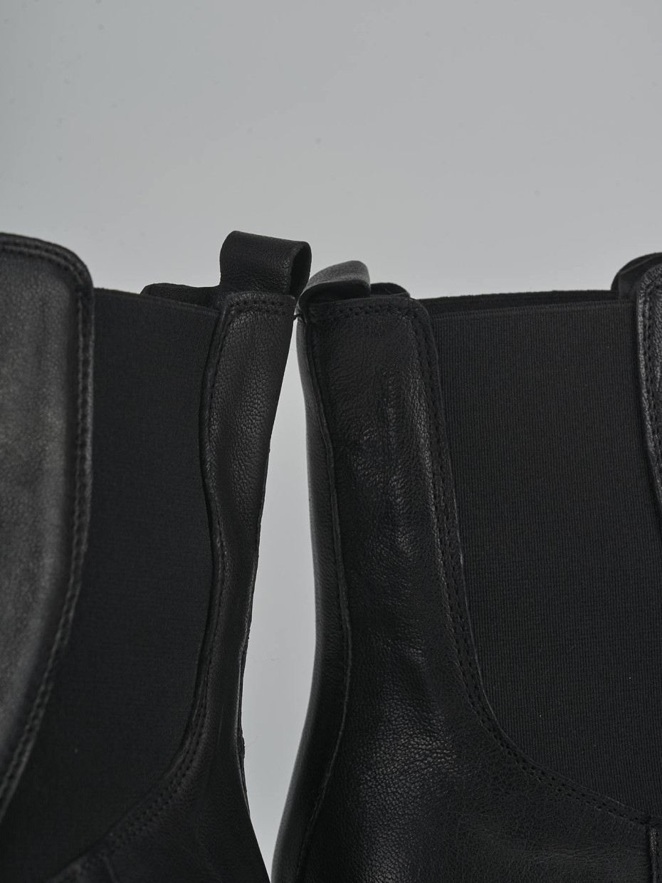 Botines de tacón bajo tacón 3 cm negro cuero