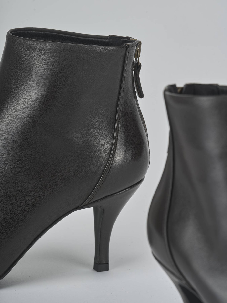 Stivaletti tacco 7cm pelle testa