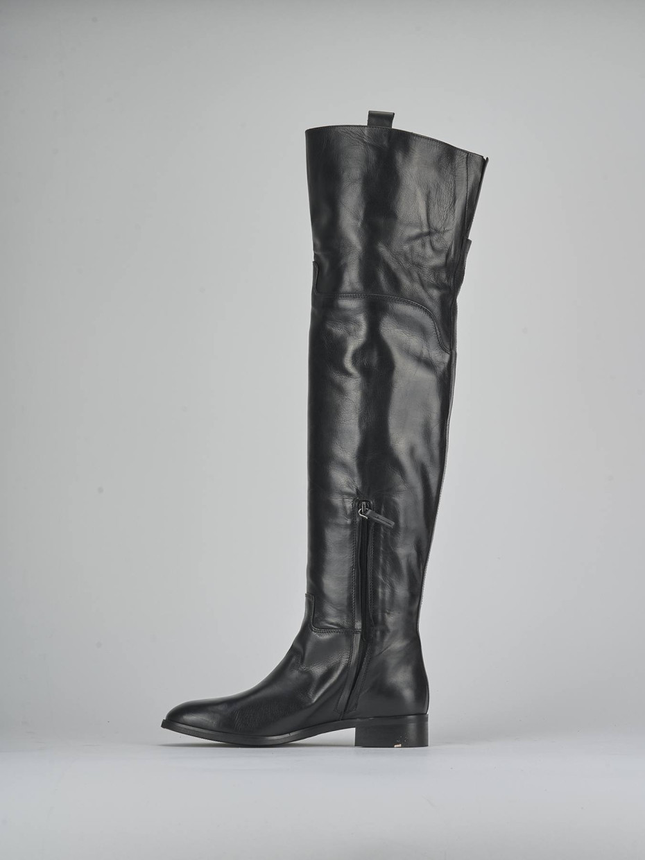 Low heel boots heel 3 cm black leather