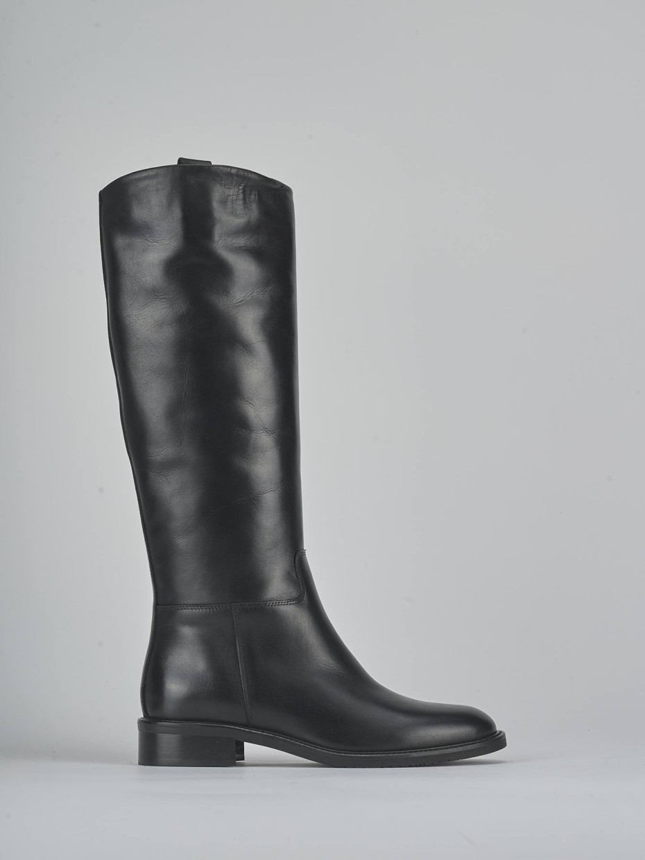 Botas de tacón bajo tacón 3 cm negro cuero