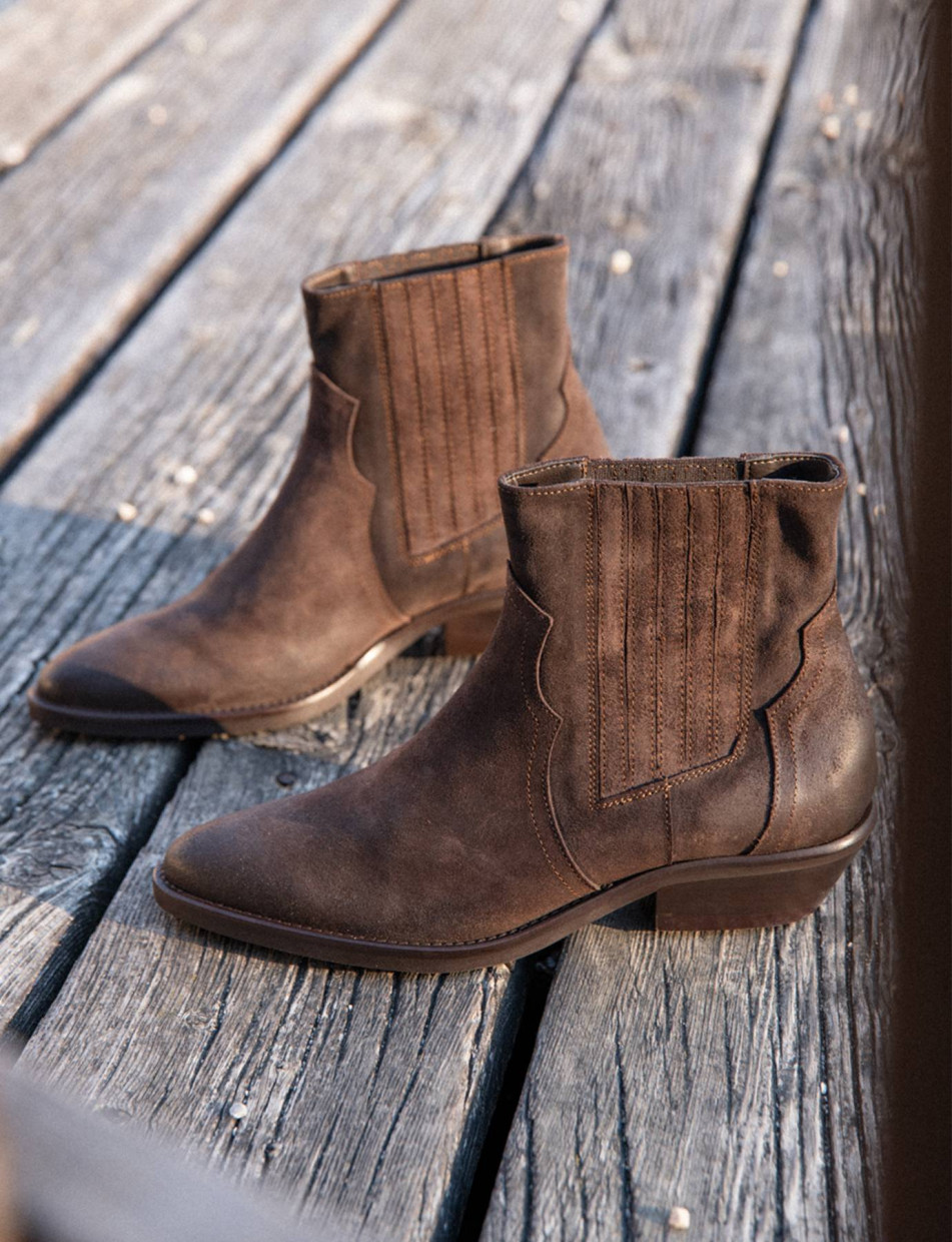 Botines de tacón bajo tacón 4 cm marrón oscuro ante