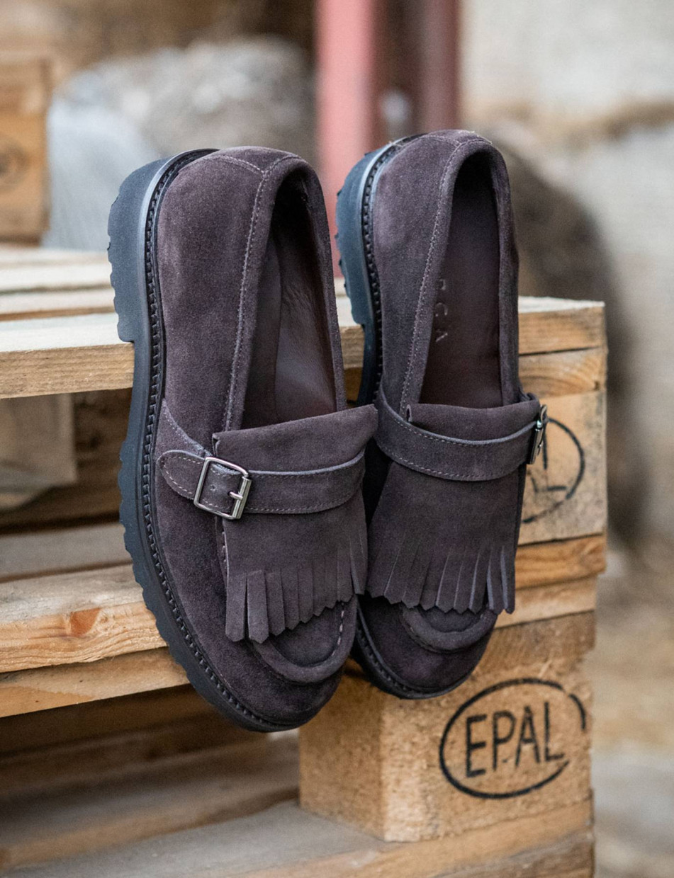 Mocasines tacón 2 cm marrón oscuro ante