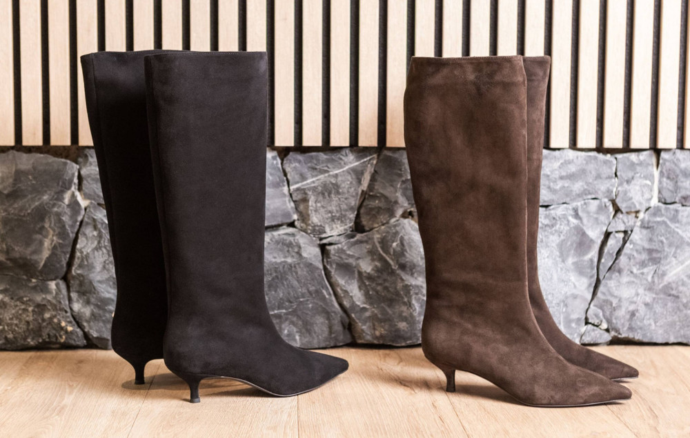 Botas de tacón bajo tacón 4 cm negro ante