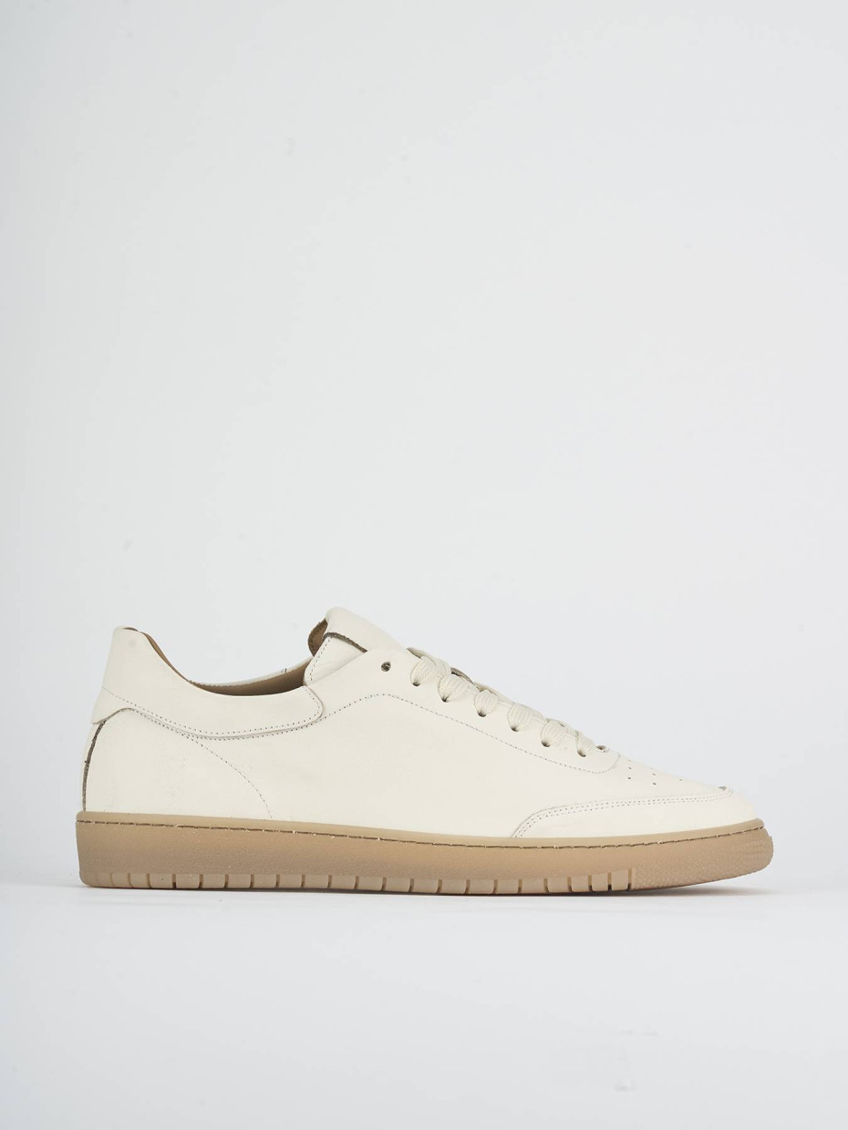 Sneakers beige leather