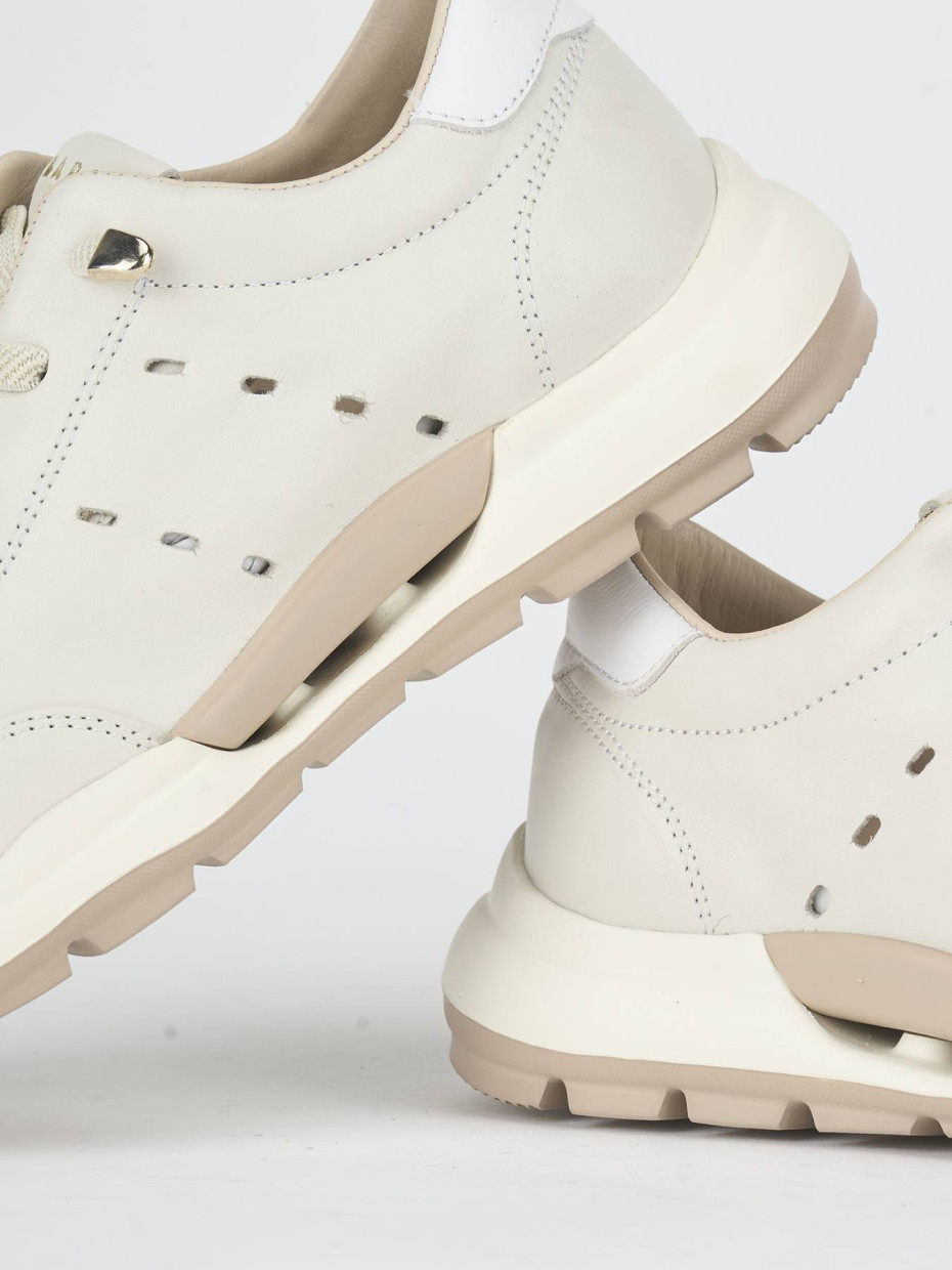 Zapatillas deportivas beis cuero