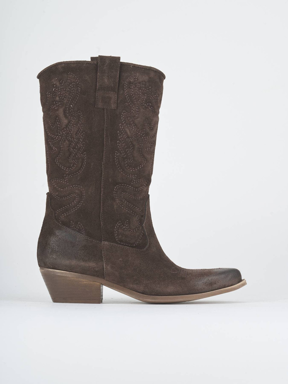 Low heel boots heel 4 cm dark brown suede