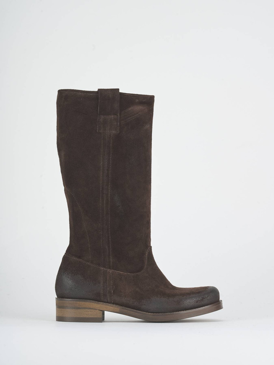 Botas de tacón bajo tacón 3 cm marrón oscuro ante