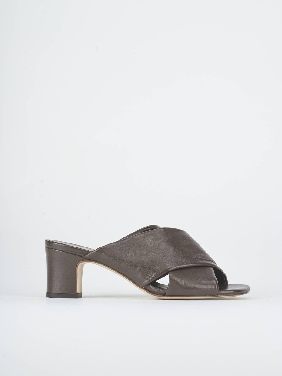 Mules tacón 6 cm marrón oscuro cuero