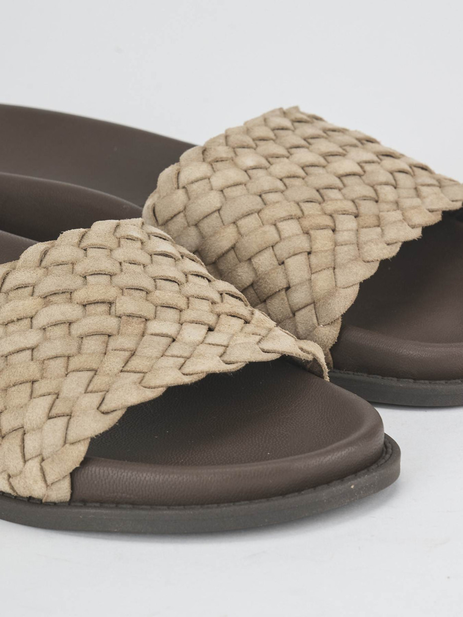 Mules tacón 1 cm beis ante