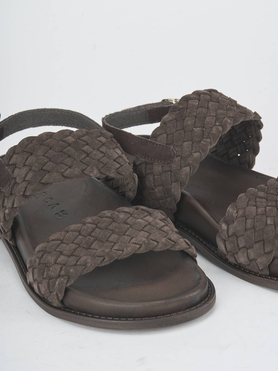 Sandalias de tacón bajo tacón 1 cm marrón oscuro ante