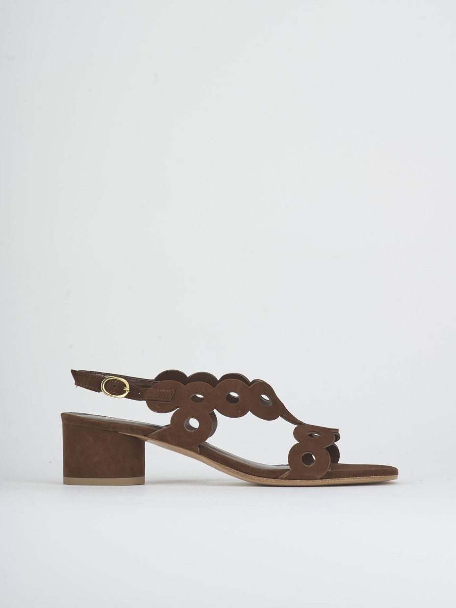 Low heel sandals heel 4 cm brown suede