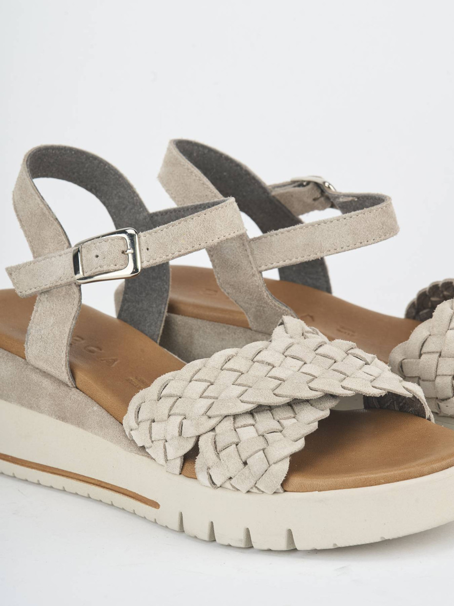 Wedge heels heel 6 cm beige suede