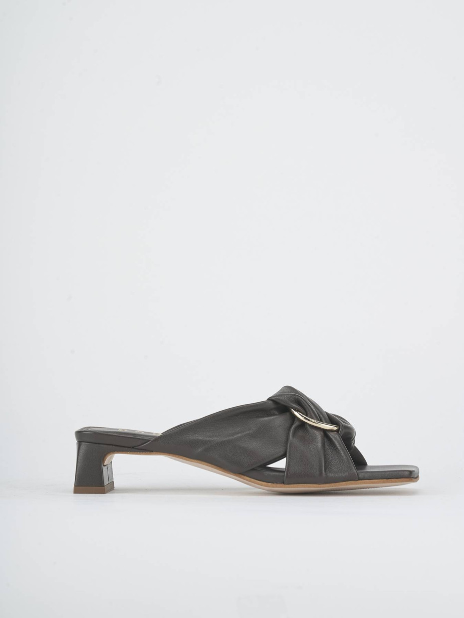 Slippers heel 4 cm dark brown leather