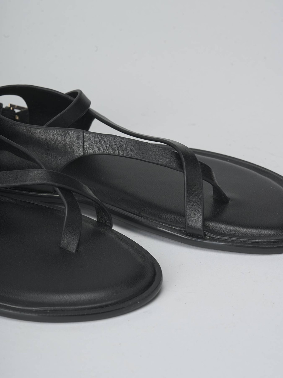 Sandalias de tacón bajo tacón 1 cm negro cuero