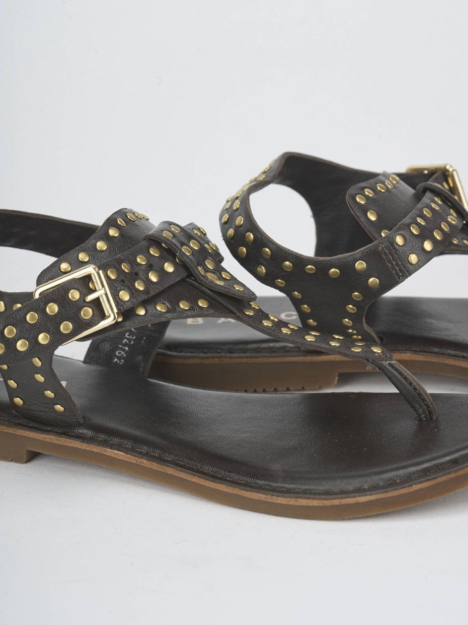 Sandalias de tacón bajo tacón 1 cm marrón oscuro cuero