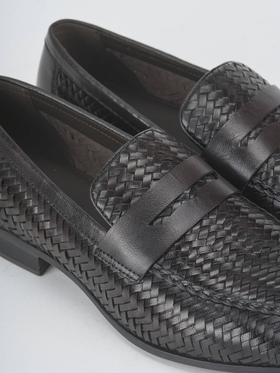 Loafers dark brown leather