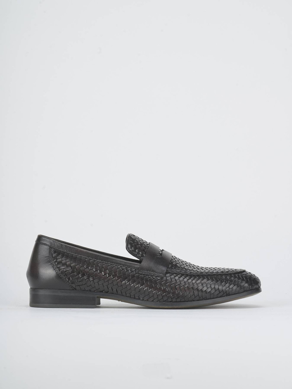Loafers dark brown leather