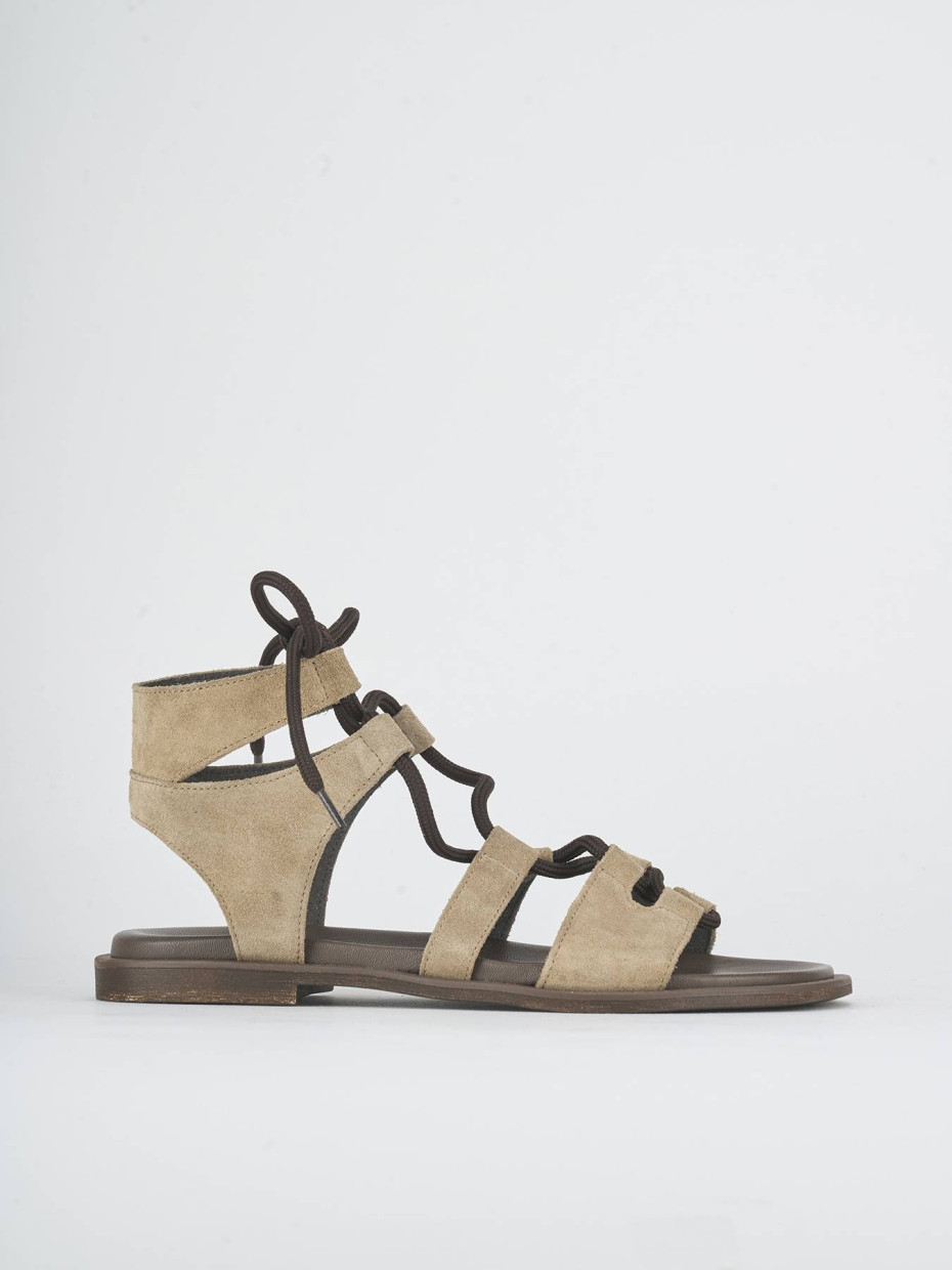 Sandalias de tacón bajo tacón 1 cm beis ante