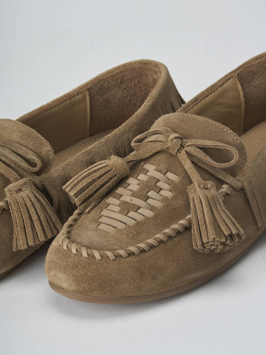 Mocasines tacón 1 cm beis ante