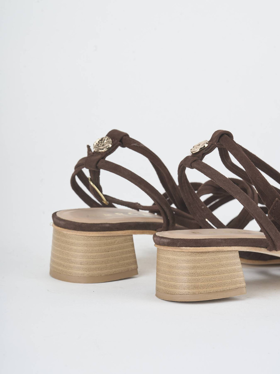 Low heel sandals heel 3 cm dark brown suede