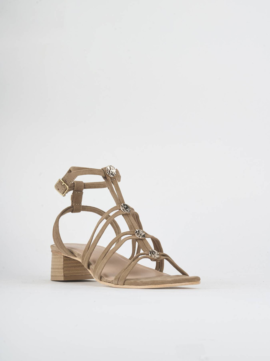 Sandalias de tacón bajo tacón 3 cm beis ante