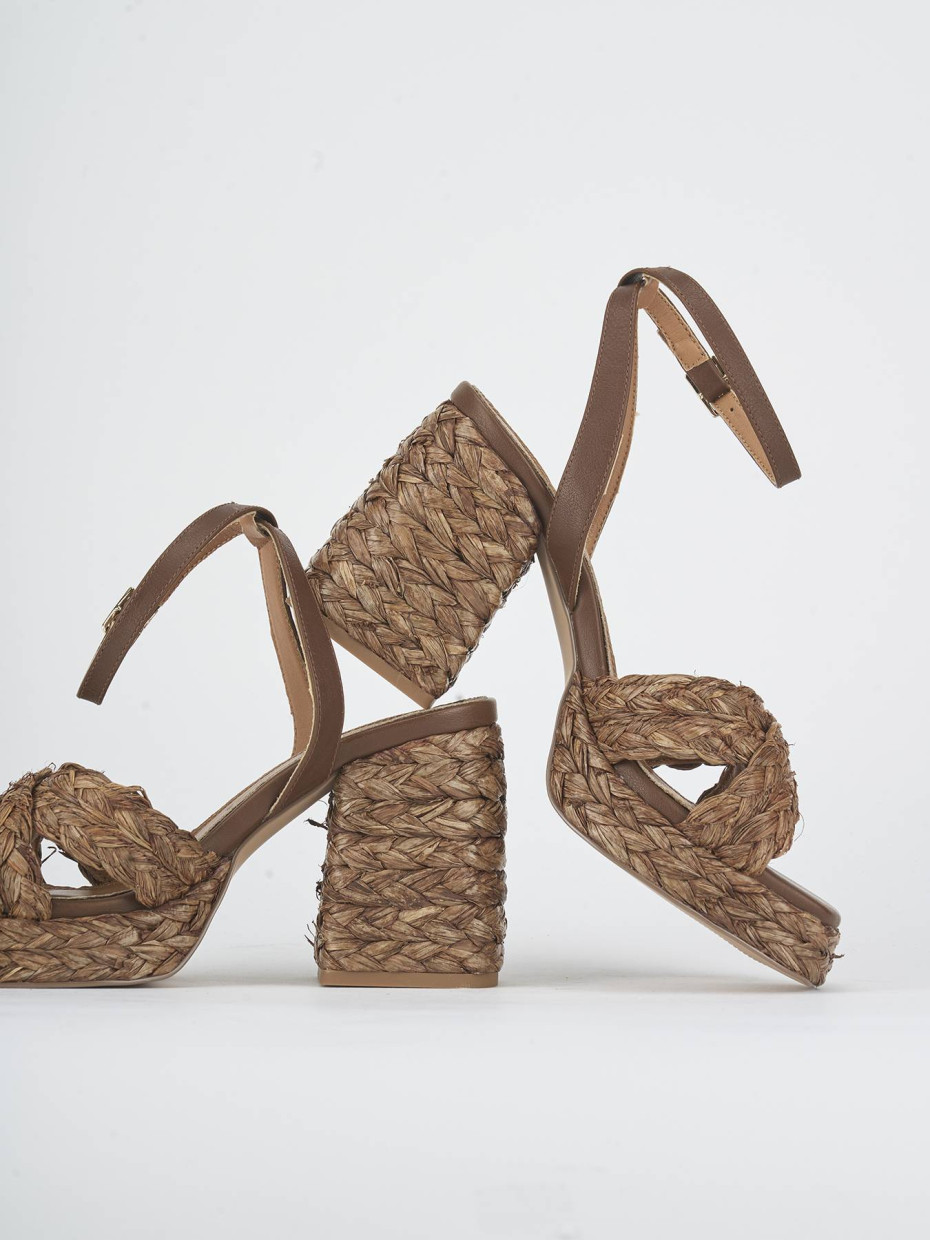 Sandalias de tacón alto tacón 7 cm marrón oscuro cuero