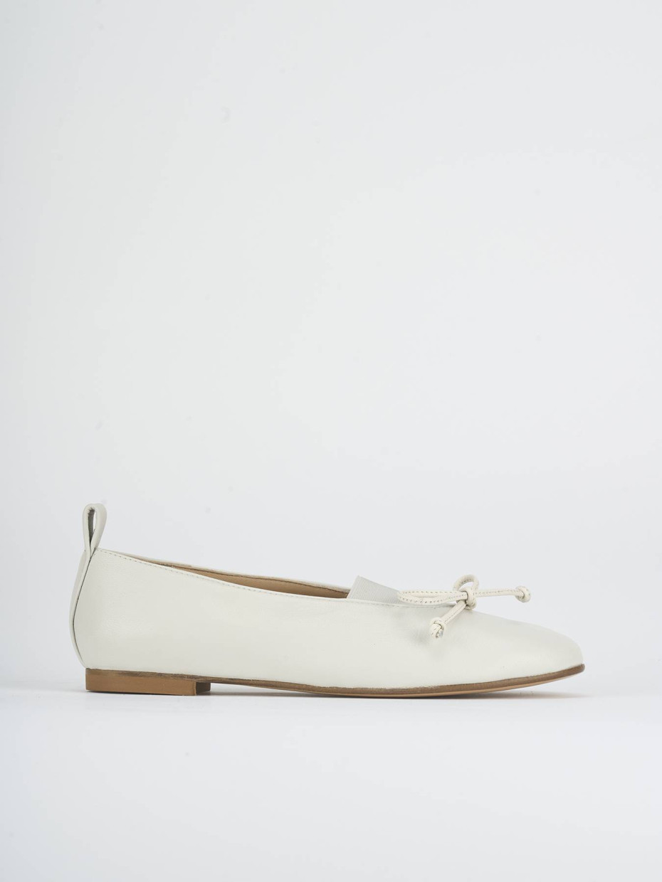Flat shoes heel 1 cm white leather