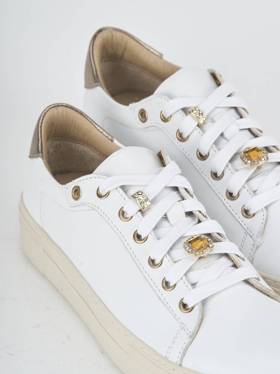 Zapatillas deportivas blanco cuero