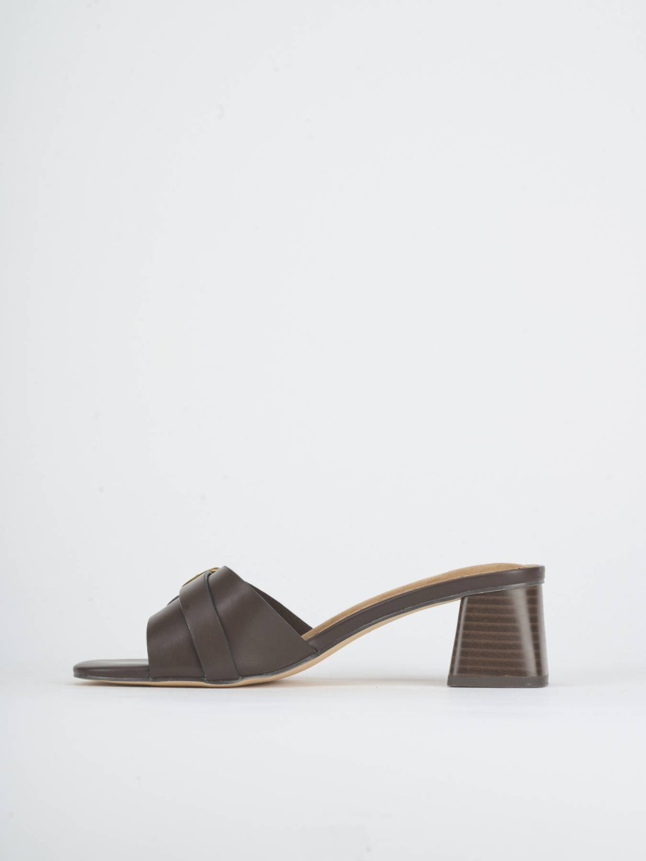 Mules tacón 5 cm marrón oscuro cuero