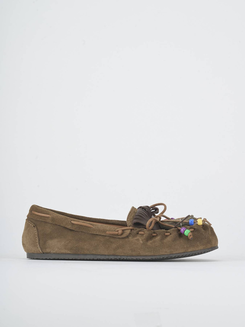 Mocasines tacón 1 cm beis ante