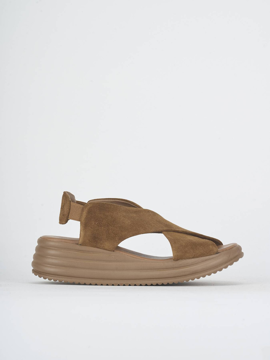 Wedge heels heel 5 cm brown suede