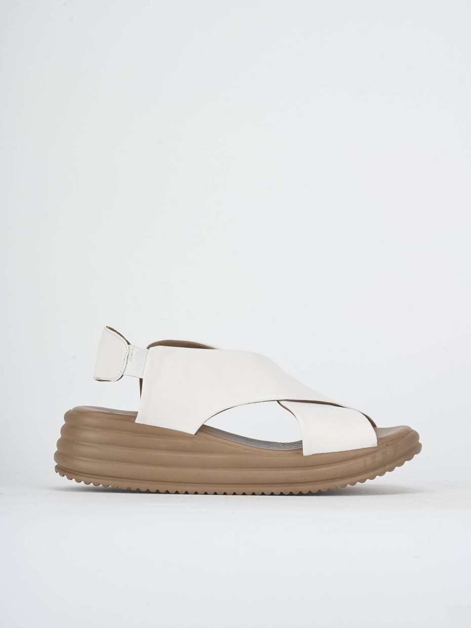 Wedge heels heel 5 cm white leather
