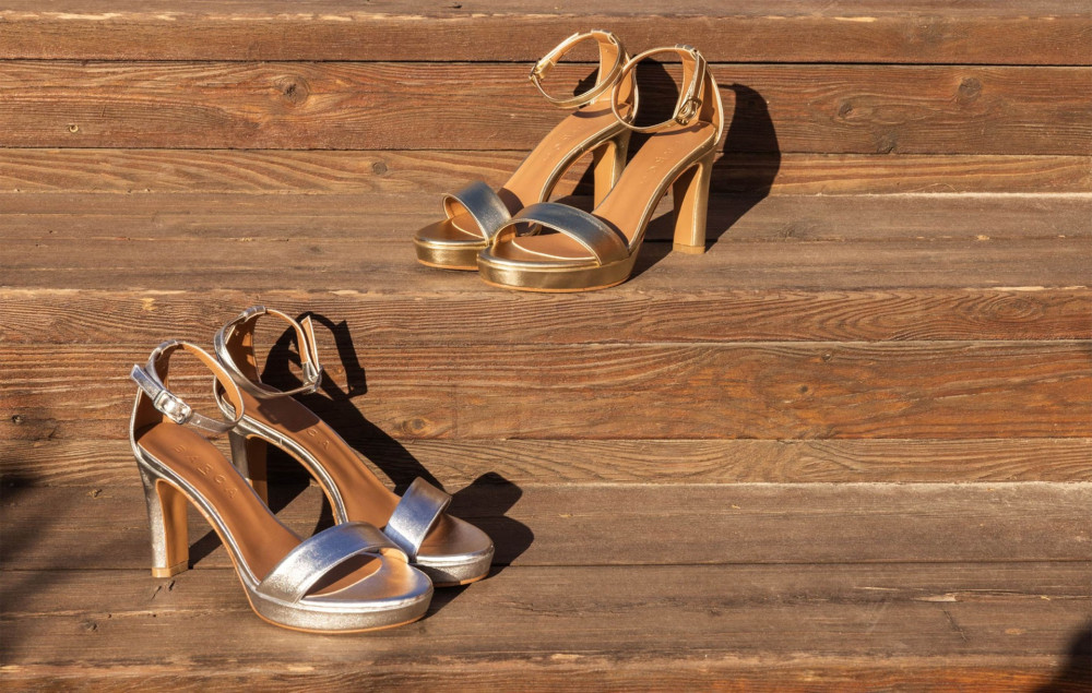 High heel sandals heel 9 cm silver laminated