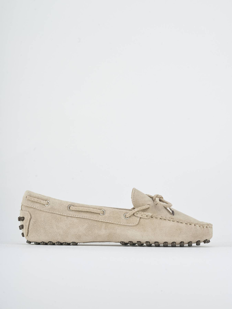 Mocasines tacón 1 cm beis ante