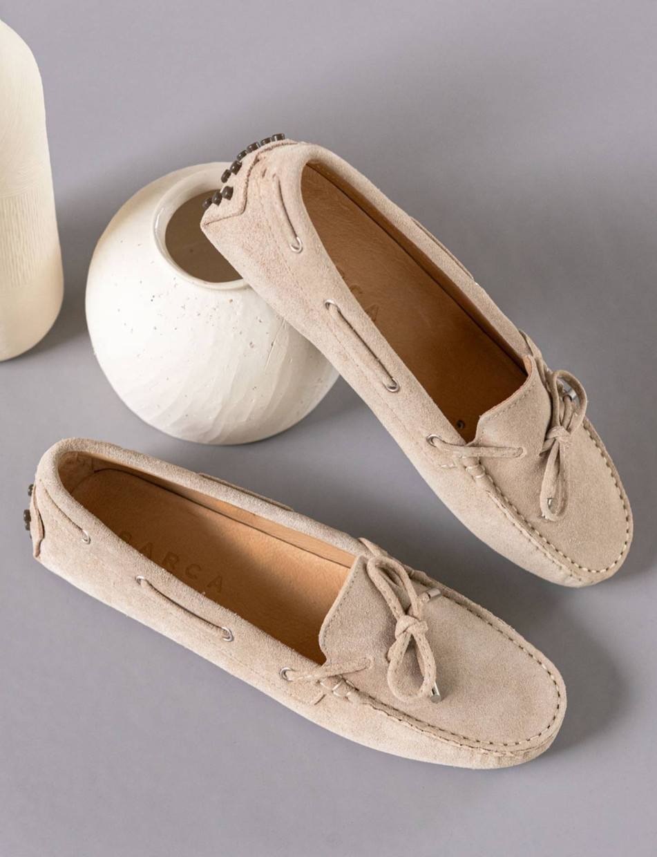 Mocasines tacón 1 cm beis ante