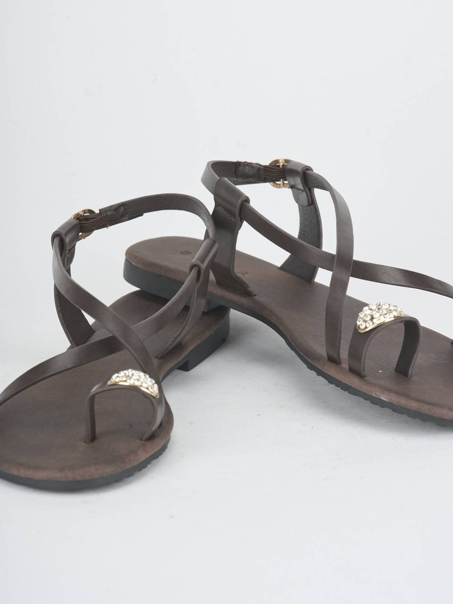 Sandalias de tacón bajo tacón 1 cm marrón oscuro cuero
