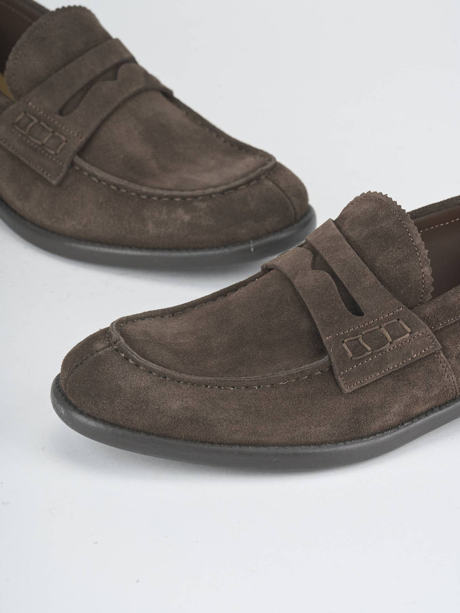 Mocasines marrón oscuro ante