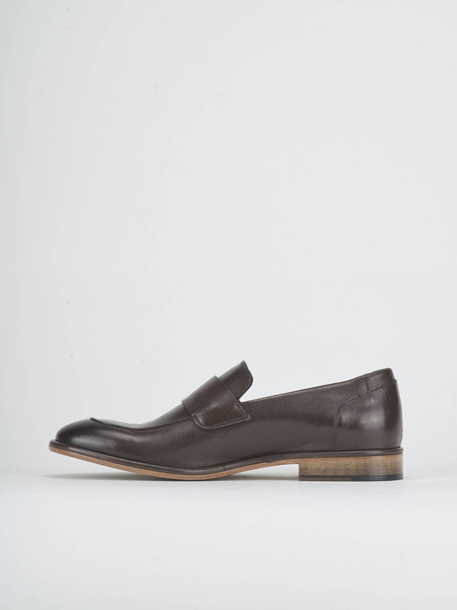 Loafers dark brown leather
