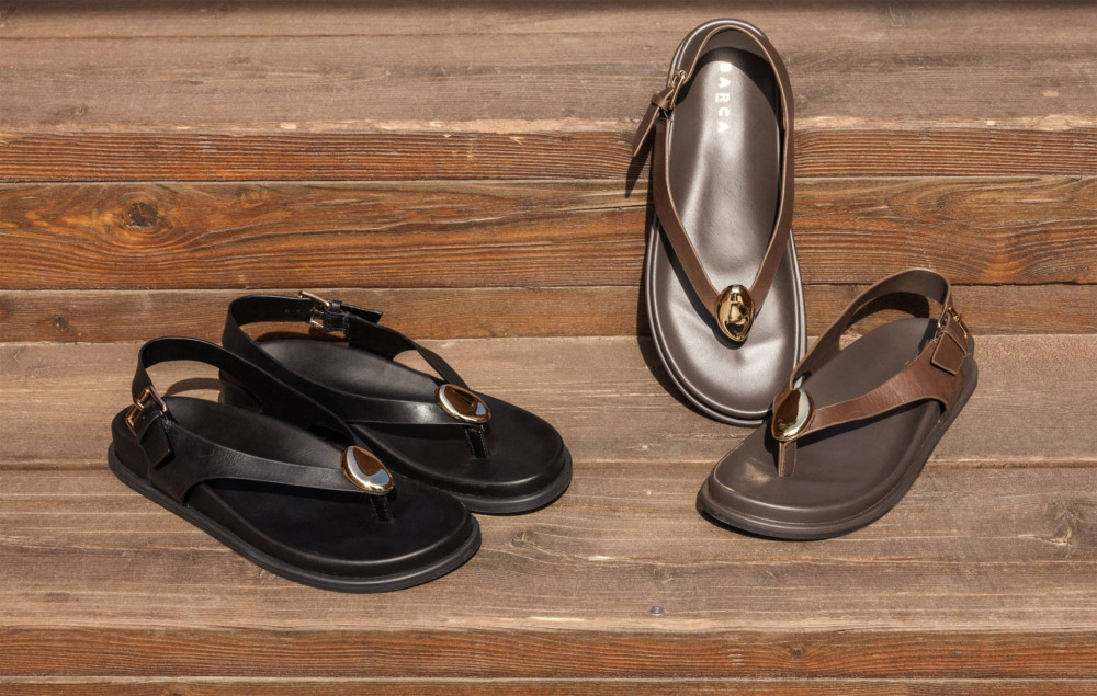 Sandalias de tacón bajo tacón 1 cm negro cuero
